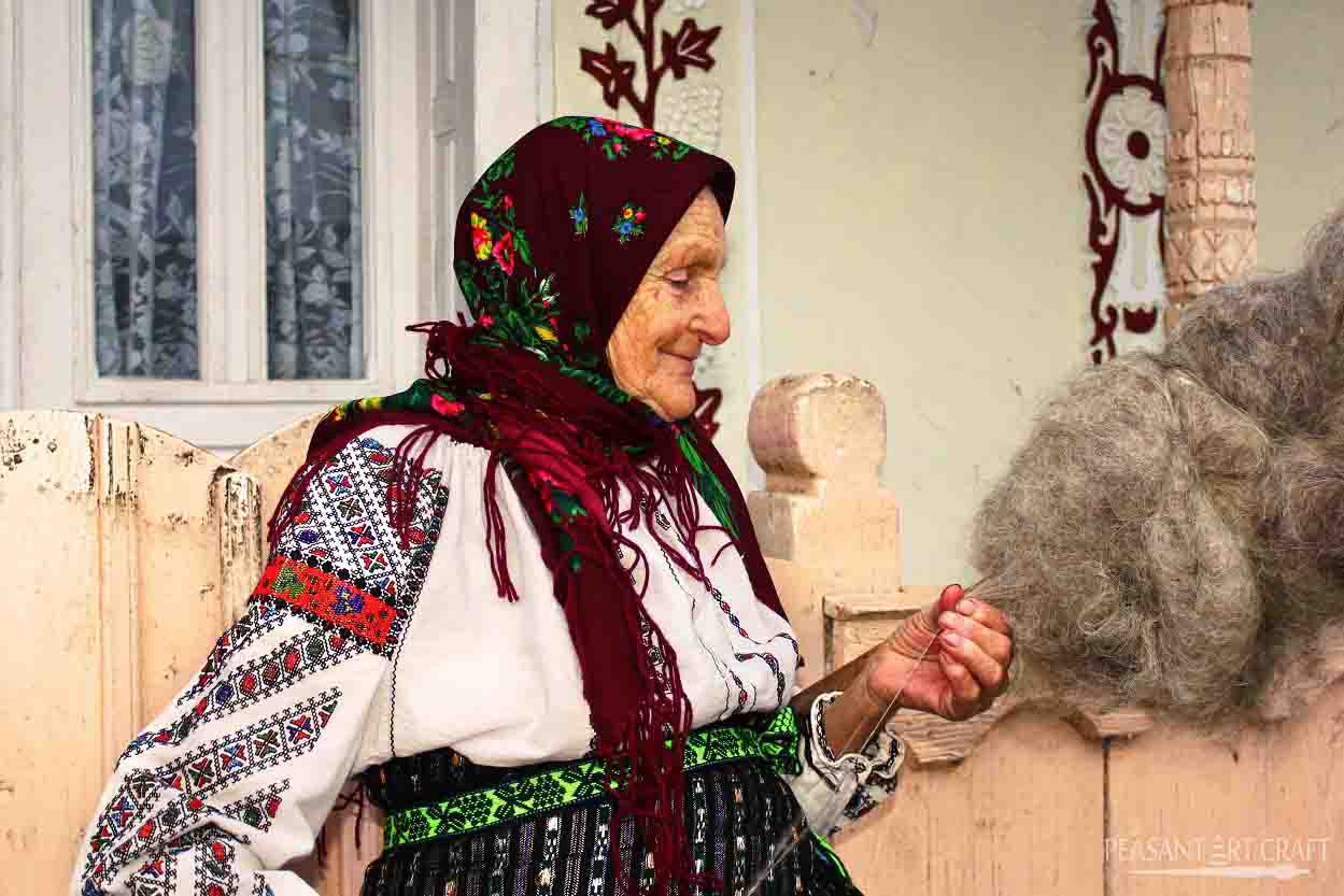 Hand Spinning Wool Fibers into Woolen Yarn