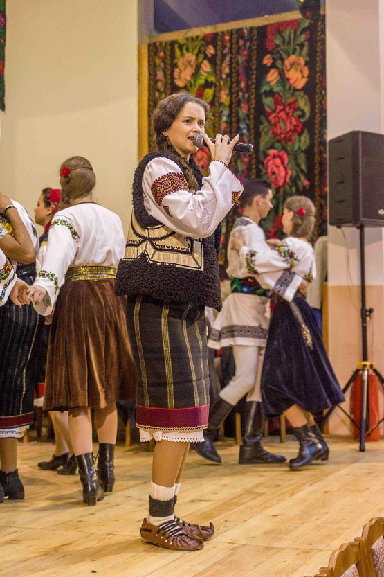 Womens Folkwear in North Romania