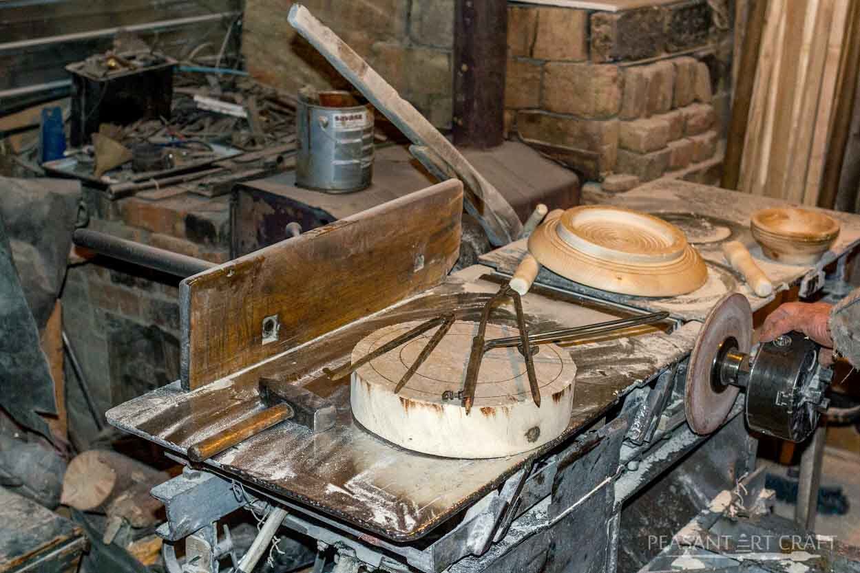 Carpenter Vasile Cușnir Making Polenta Wooden Plates