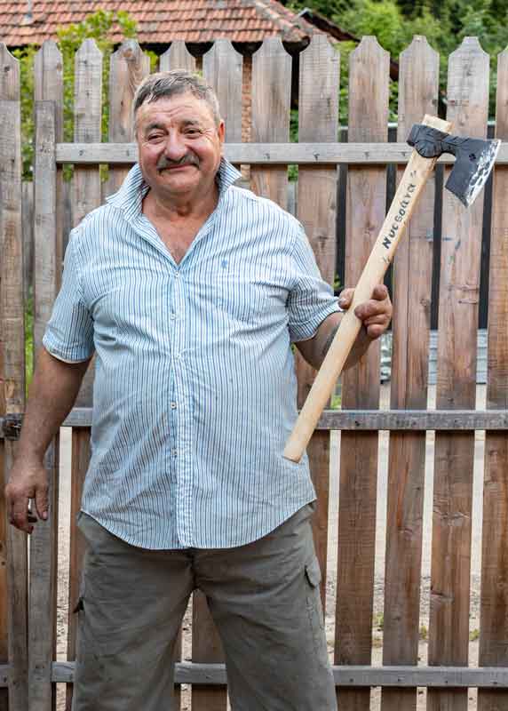 blacksmith axe making from leaf spring